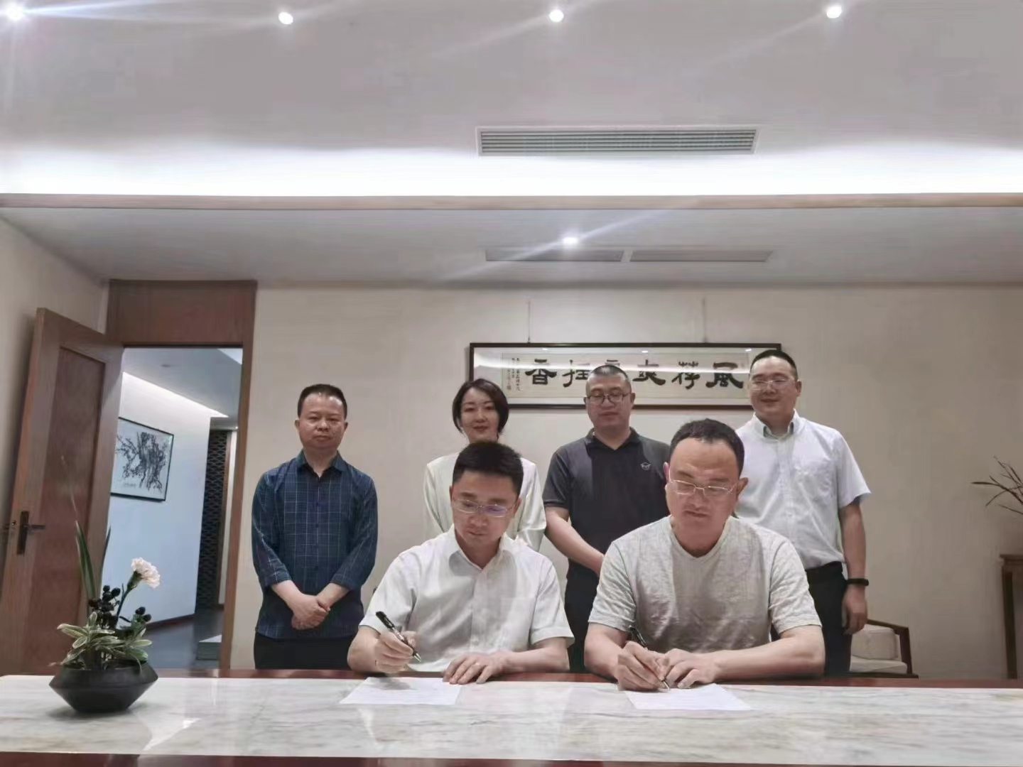 四川络布与四川农业大学签订校外“就业（社会）实践基地”合作协议