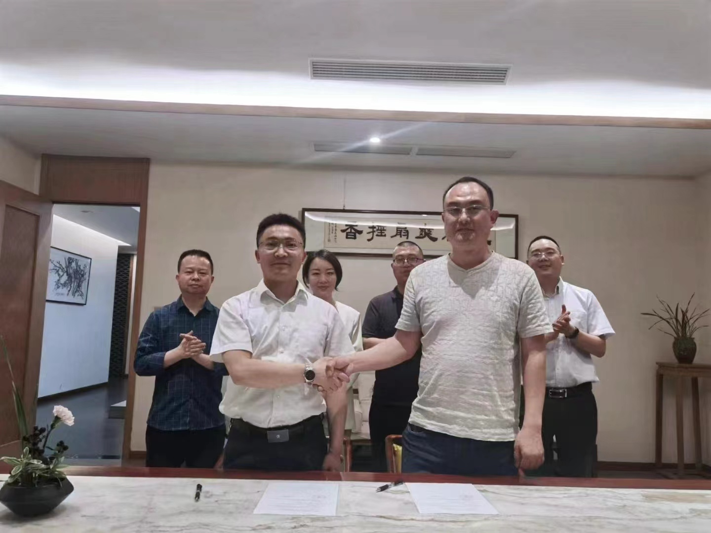 四川络布与四川农业大学签订校外“就业（社会）实践基地”合作协议